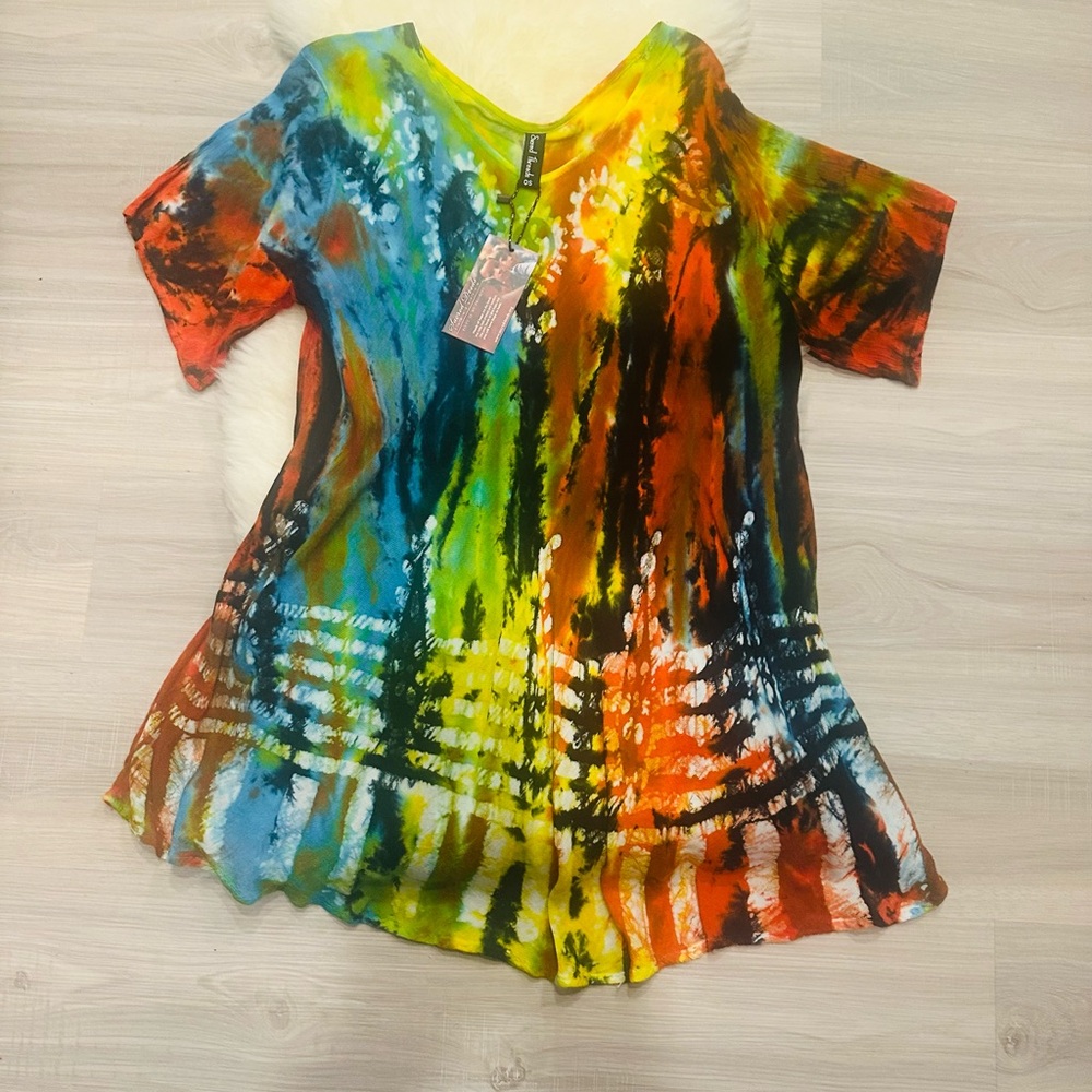 Onesize Sacred Threads Multicolor Tie-Dye Short Sleeve Top. 218267. CL/GR05